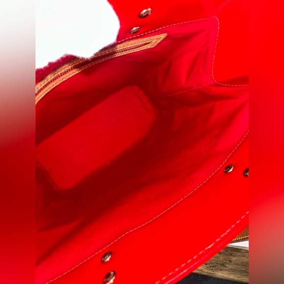 LV w/ COA Reade Shopper Tote MM in Red Vernis - Picture 15 of 16